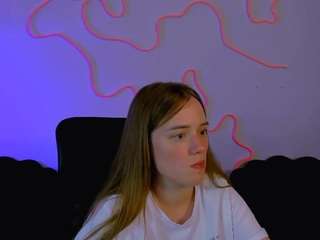 sadie-peach