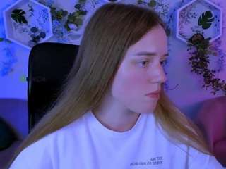 sadie-peach