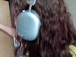 Flora live webcam show