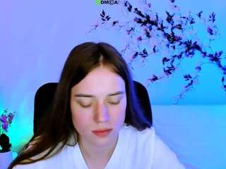 freya-cute live webcam show