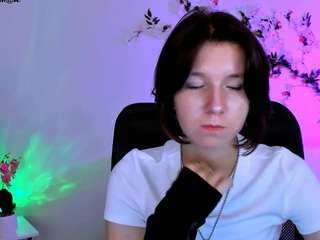 freya-cute live webcam show