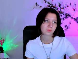 freya-cute live webcam show