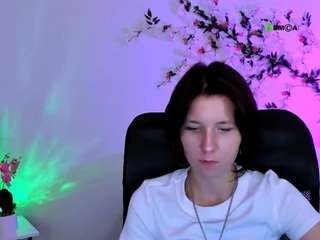 freya-cute live webcam show
