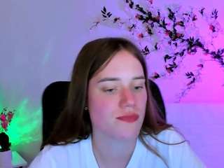 freya-cute live webcam show