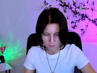 freya-cute live webcam show