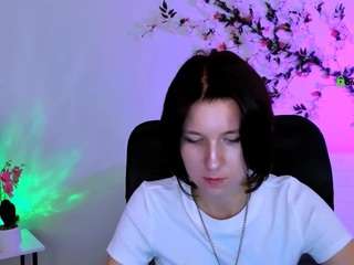 freya-cute live webcam show