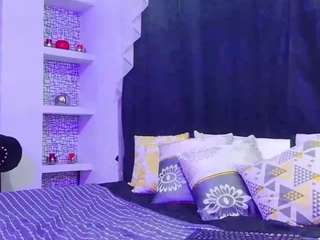 axell-stone live webcam show