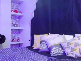 axell-stone live webcam show