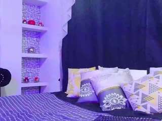 axell-stone live webcam show