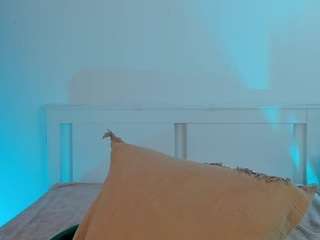 briannanunny's live room