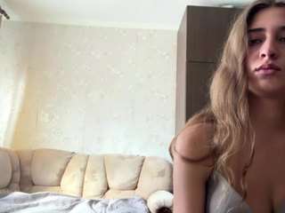 danyelletsuchiya live webcam show