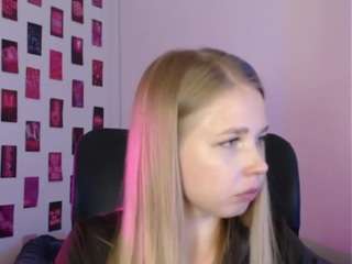 emma-bless live webcam show