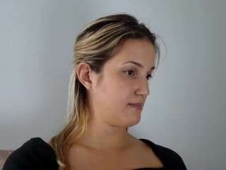 laraedonnel live webcam show