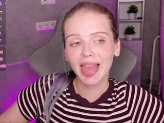 Alisa Allison live webcam show