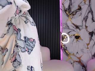 ArielleX live cam preview