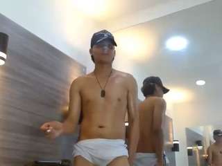 lelehott01 live webcam show