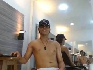 lelehott01 live webcam show