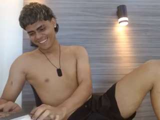 LeleHott01 live webcam show