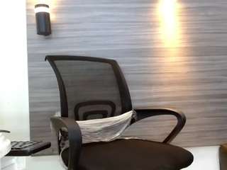 lelehott01