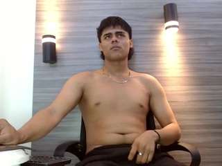 LeleHott01 live cam preview