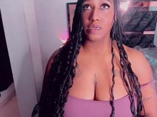 LuxNyx live webcam show