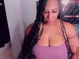 LuxNyx live webcam show