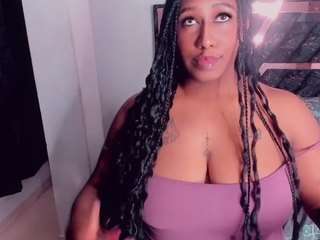 LuxNyx live webcam show