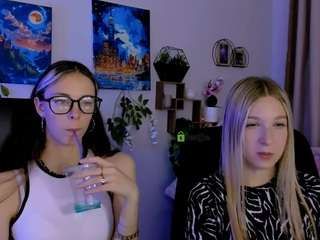 astra-boom live webcam show