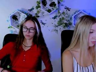 astra-boom live webcam show