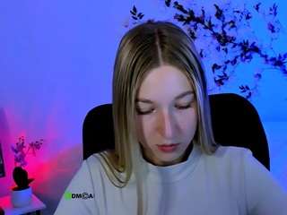 astra-boom live webcam show