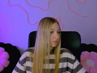 astra-boom live webcam show