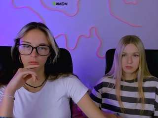 astra-boom live webcam show
