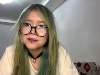 devorakolwyck live webcam show