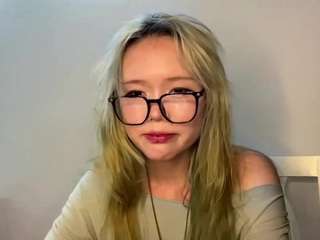 devorakolwyck live webcam show