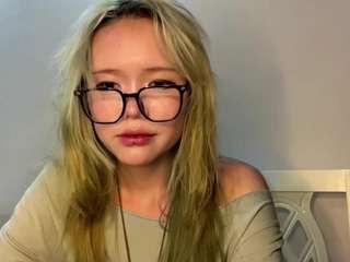 devorakolwyck live webcam show