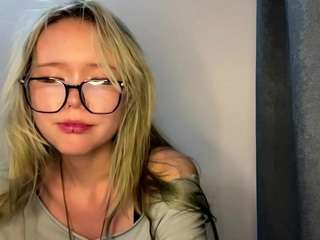 devorakolwyck live webcam show