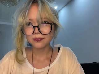 devorakolwyck live webcam show
