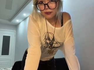devorakolwyck live webcam show