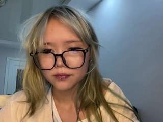 devorakolwyck live webcam show