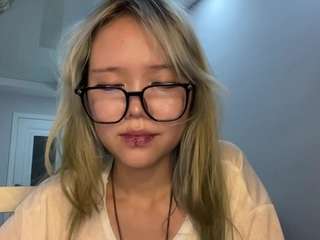 devorakolwyck live webcam show