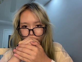 devorakolwyck live webcam show