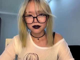 devorakolwyck live webcam show