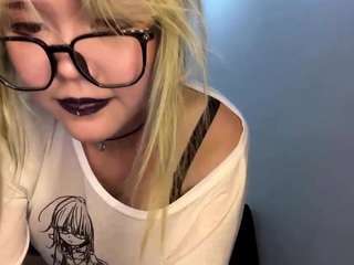 devorakolwyck live webcam show