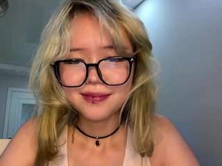 devorakolwyck live webcam show
