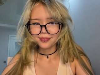 devorakolwyck live webcam show