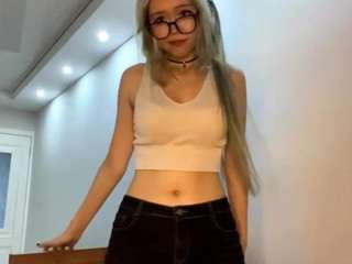 DevoraKolwyck live webcam show