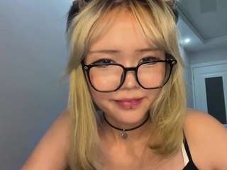 DevoraKolwyck live webcam show