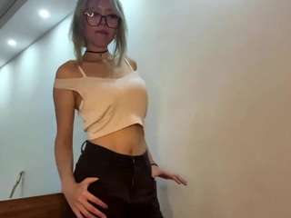 DevoraKolwyck live webcam show