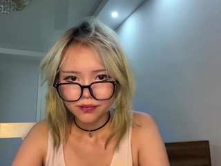 DevoraKolwyck live webcam show