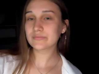 evelincomtois live webcam show
